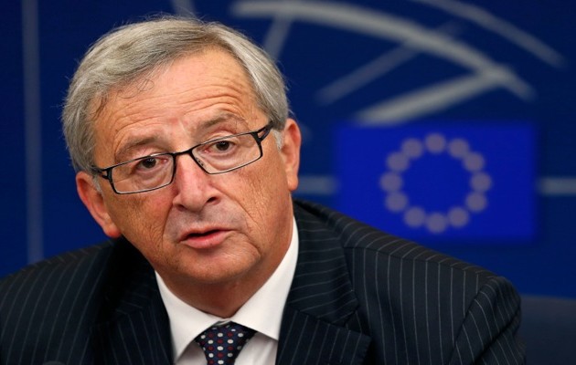 Έξαλλος ο Γιούνκερ: «Γελοιωδώς ανεπαρκής η μετεγκατάσταση προσφύγων στην ΕΕ»