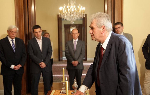 Ο Παπαγγελόπουλος κάρφωσε πρώην υπουργό πίσω από την Τσατάνη