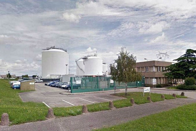 29FE300900000578-3140304-The_murdered_man_s_head_is_understood_to_have_been_found_30_feet-a-13_1435313714506