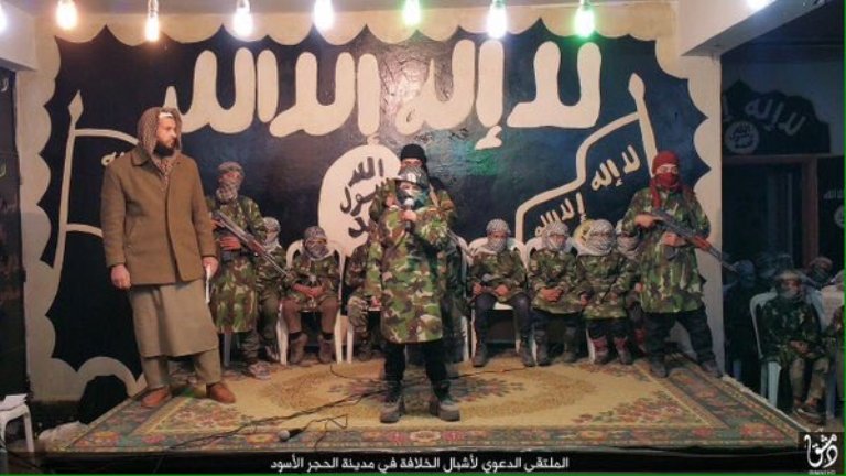 isis_child3