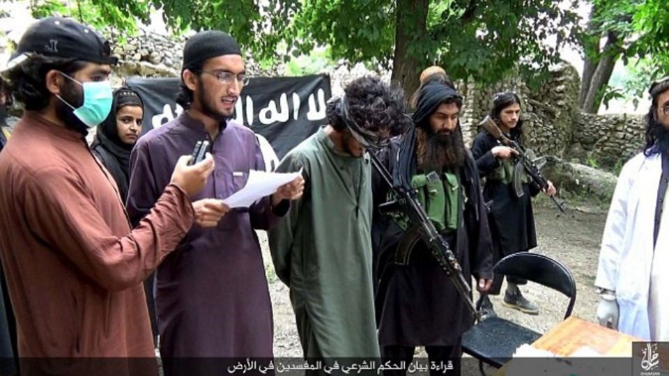 Grabs taken from an ISIS video where they have amputated and alleged thief