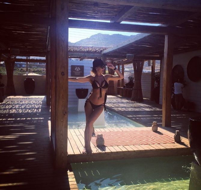 235d01e78fbaf0e6ef1396bf4f811384