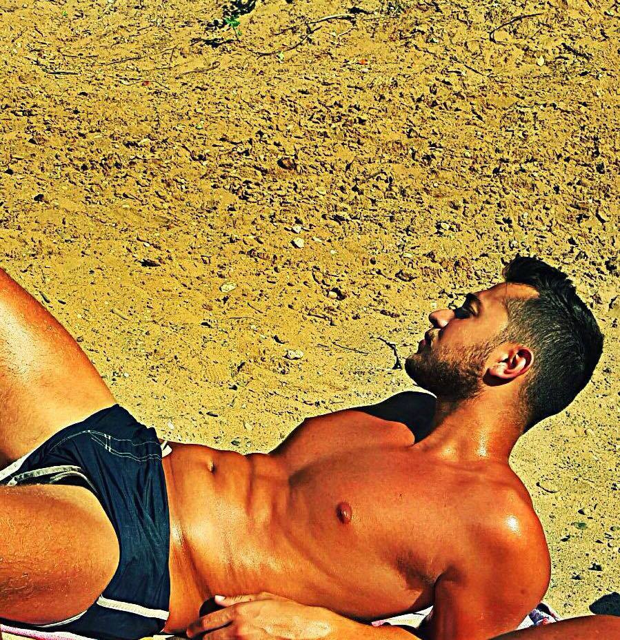 syros prosfygas pornostar