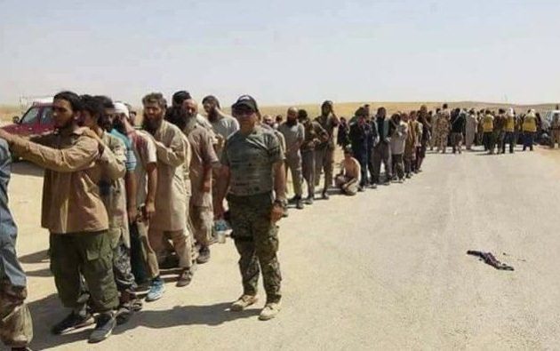 Δεκάδες τζιχαντιστές παραδίδονται στους Κούρδους Πεσμεργκά του Ιράκ (φωτο)