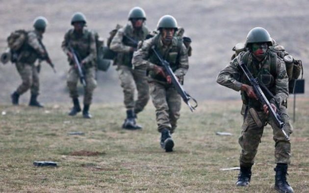 Ο τουρκικός στρατός πλησιάζει την κουρδική πόλη-οχυρό Ρατζού στον θύλακα της Εφρίν
