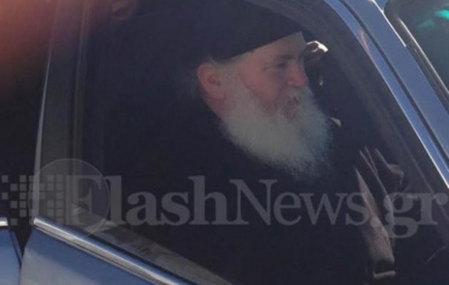 Επίσκεψη “μυστήριο” του ηγούμενου Εφραίμ στην Κρήτη