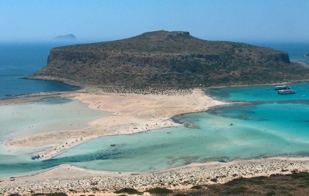 “Κρήτη, Ρόδος και Κως θα κάνουν νέο ρεκόρ φέτος στον τουρισμό”