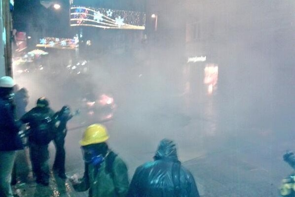 Δείτε τα συγκλονιστικά βίντεο που ανεβάζουν οι Τούρκοι διαδηλωτές τώρα στο internet