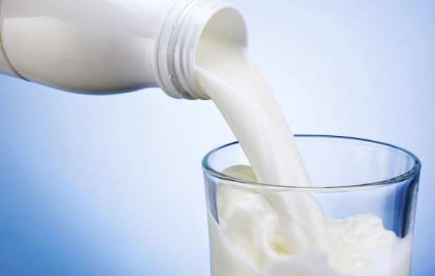 Γιακουμάτος: Μειώθηκαν… λίγο οι τιμές στο γάλα