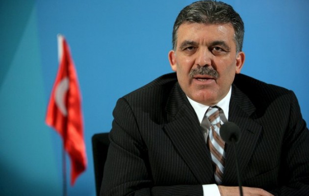 Ο Αμπντουλάχ Γκιούλ επικύρωσε το νόμο για τον έλεγχο του Διαδικτύου παρά τις αντιδράσεις