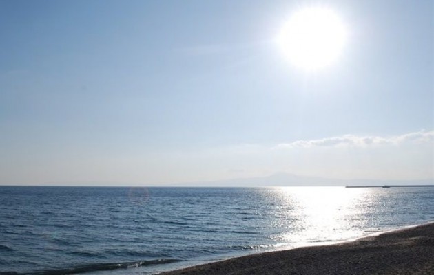 Ανοιξιάτικος καιρός  με υψηλές για την εποχή θερμοκρασίες