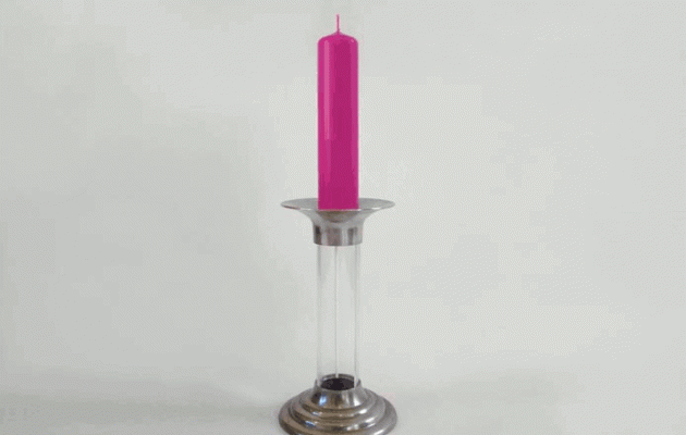 Δείτε το μαγικό κερί που λιώνει και ξανακαίγεται