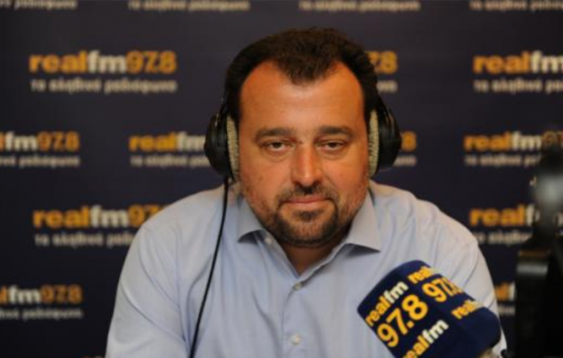 Απολύθηκε ο Σεραφείμ Κοτρώτσος από τον Real FM