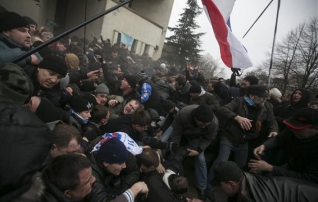 ΕΚΤΑΚΤΗ ΕΙΔΗΣΗ: Εξαπλώνεται ο ξεσηκωμός των Ρώσων και εκτός της χερσονήσου της Κριμαίας