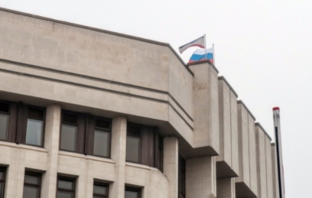 Θέμα ωρών η απόσχιση της Κριμαίας από τη ναζιστική Ουκρανία