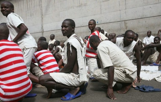 Αμνηστία σε χιλιάδες κρατούμενους που πεθαίνουν από την πείνα