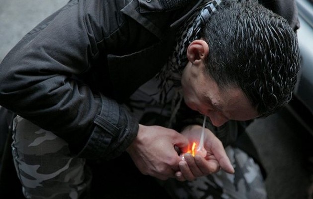 Το επικίνδυνο ναρκωτικό “Σίσα” και στην ελληνική επαρχία – Εμφανίστηκε στην Καλαμάτα