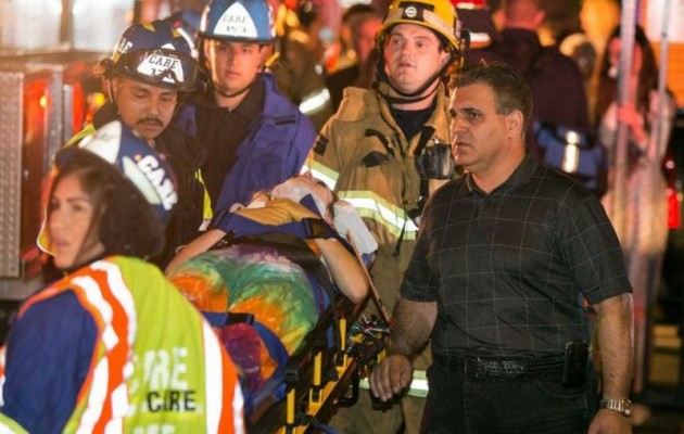 40 μαθητές τραυματίστηκαν όταν κατέρρευσε η σκηνή του σχολείου (βίντεο)