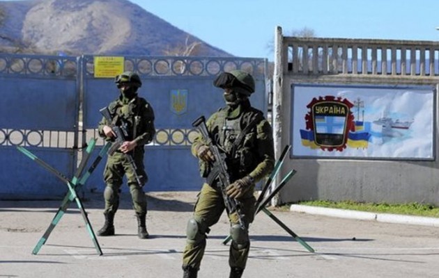 ΕΚΤΑΚΤΗ ΕΙΔΗΣΗ: Ρώσοι στρατιώτες εισέβαλαν σε βάση Ουκρανών στην Σεβαστούπολη της Κριμαίας