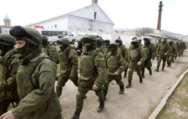 Φοβισμένο το ναζιστικό καθεστώς στο Κίεβο μετράει 22.000 Ρώσους στρατιώτες στην Κριμαία