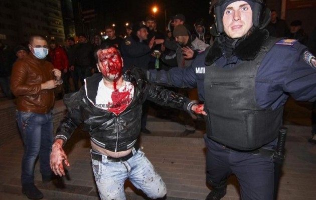 ΕΚΤΑΚΤΗ ΕΙΔΗΣΗ: 1 νεκρός και δεκάδες τραυματίες – Πεδίο μάχης το Ντονέτσκ στην Ουκρανία