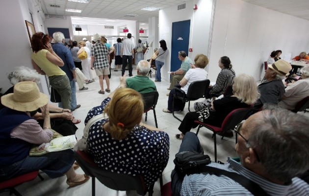 Απελπισία για 350.000 συνταξιούχους, έως και 4 χρόνια περιμένουν να βγει η σύνταξη