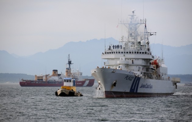 Εννιά αγνοούμενοι μετά από σύγκρουση φορτηγών πλοίων