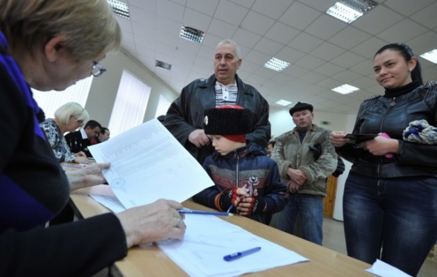 Έκτακτη είδηση: Τα exit poll στην Κριμαία δίνουν 93% υπέρ της ένωσης με την Ρωσία