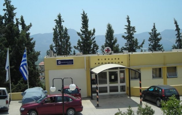 Σοκ στο Ηράκλειο: Νεκρό 2χρονο αγοράκι από εγκαύματα, η μητέρα του έριχνε καυτό νερό στην πλάτη