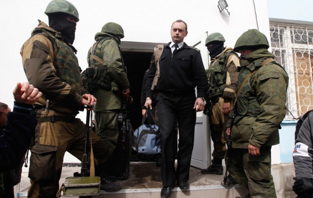 Κίεβο προς Κριμαία: Απελευθερώστε τον αιχμάλωτο αντιναύαρχό μας, αλλιώς…