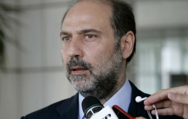 Οπαδοί της ΑΕΚ μπήκαν στην “Ελευθεροτυπία” και έψαχναν τον Χ. Οικονομόπουλο