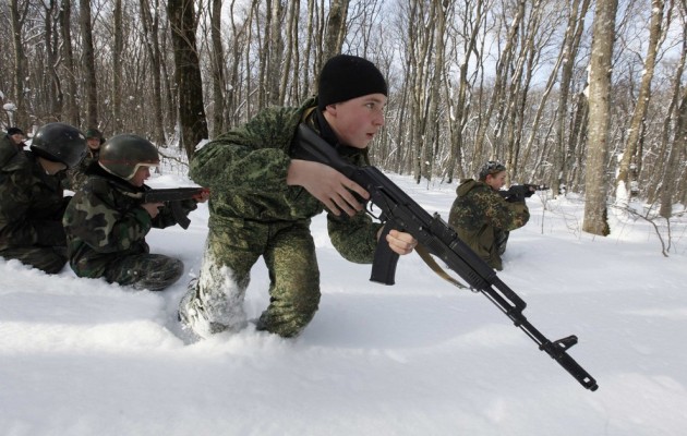 Ρωσία: Στρατιωτική άσκηση με 3.500 χιλιάδες στρατιώτες και  πυραύλους S-300 κοντά στα σύνορα με την Ουκρανία