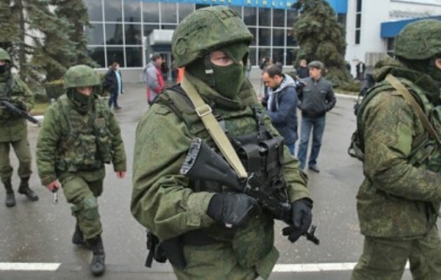 Επικίνδυνη εξέλιξη: Ουκρανοί κομάντος συγκρούστηκαν με “δυνάμεις αυτοάμυνας” στην Κριμαία