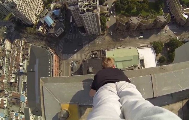 Αν έχετε υψοφοβία μην δείτε το βίντεο του Σκοτ Γιανγκ