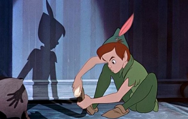 Απίστευτο βίντεο: Τα μικρά παιδιά ανακαλύπτουν για πρώτη φορά την… σκιά τους