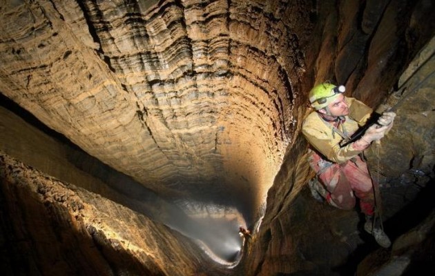 Χαρτογράφησαν το βαθύτερο σπήλαιο του κόσμου