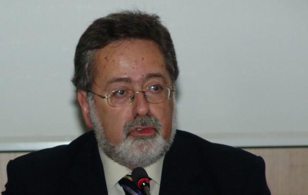 Ο πρόεδρος των φαρμακοποιών παραιτήθηκε από την ΝΔ επικαλούμενος τον Κ. Καραμανλή