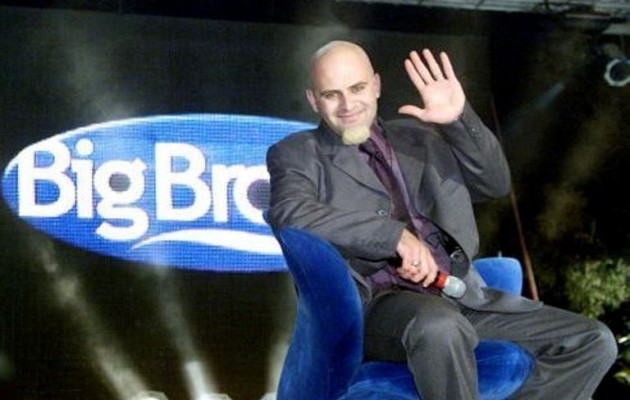 Τσάκας: Πάμφτωχος και χωρισμένος λέει ότι “η τηλεόραση με κατέστρεψε”!