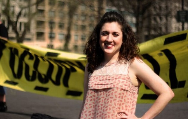 Ακτιβίστρια αντιμετωπίζει 7 χρόνια φυλάκιση γιατί διαδήλωνε κατά της βίας