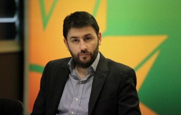 Ο Ν. Ανδρουλάκης του ΠΑΣΟΚ αποκαλεί τους συγκυβερνήτες του “χρυσαυγίτες”
