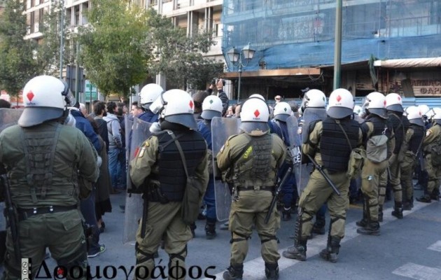 Οικολόγοι Πράσινοι: Η κυβέρνηση απαγορεύει τις συγκεντρώσεις με χουντικό νόμο