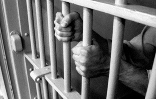 Θεσσαλονίκη: Ισόβια κάθειρξη σε εφοριακό για παθητική δωροδοκία 150 εκατομμυρίων δραχμών