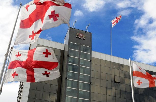 Ο πρώην υφυπουργός Άμυνας της Γεωργίας κρατείται στην Πάτρα