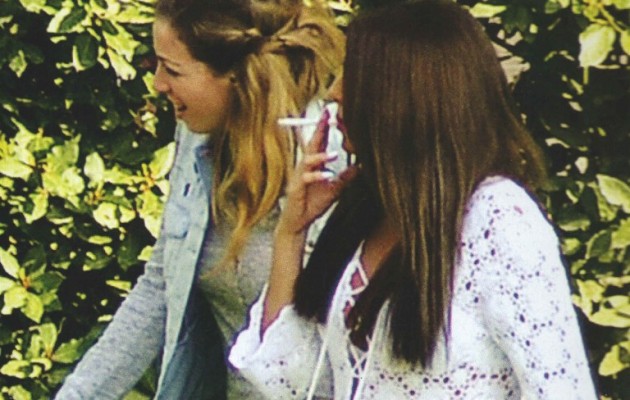 Έγκυος με ένα τσιγάρο στο στόμα η Αγγελική Ηλιάδη