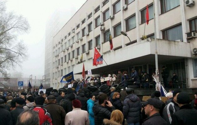 Μαριούπολη: Ηχούν τα τύμπανα του πολέμου στην πόλη των 150.000 Ελλήνων