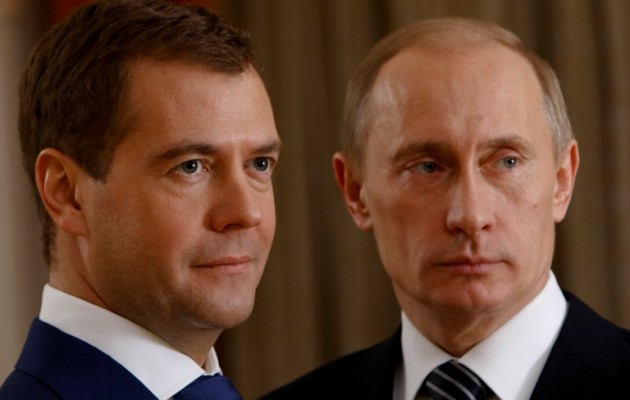 Πούτιν και Μεντβέντεφ πήραν αύξηση μισθοδοσίας