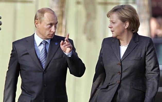 Η Μέρκελ τηλεφώνησε στον Πούτιν ανήσυχη για τις εξελίξεις στην Ουκρανία