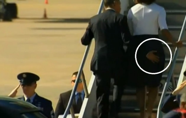 Όταν ο Πρόεδρος έβαλε… χέρι στη γυναίκα του