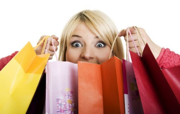 Σε ισχύ από την Πέμπτη το πασχαλινό ωράριο για τα εμπορικά καταστήματα της Αθήνας