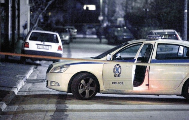 Γκαζάκια στην πλατεία Αττικής, χειροβομβίδα στο Αιγάλεω